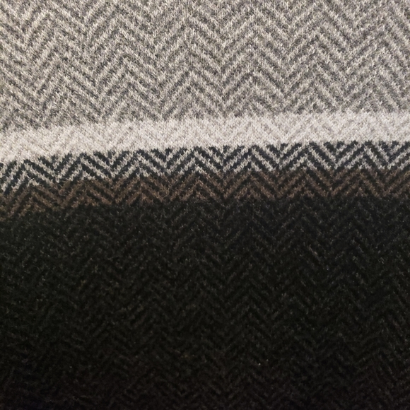 Dockers sweater - Picture 3 of 8